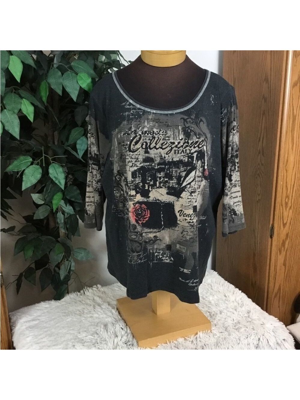 Essentials La moda Callezione Italy short sleeve tee Woman’s size 2X